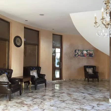 Luxury Artur * سفيتي فلاس